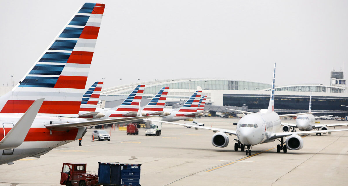 AMERICAN AIRLINES: Helicopter and Bombadier CRJ700 crash outside Ronald Reagan Airport, Washington DC. At least 18 dead