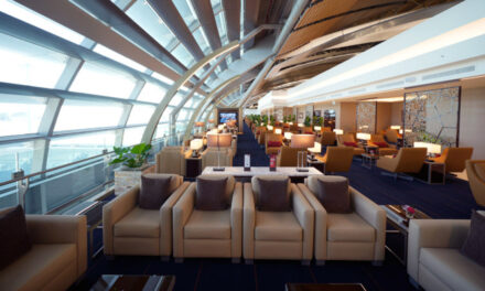 EMIRATES: New Bangkok Lounge, largest outside Dubai. Inaccessible for Qantas premium flyers